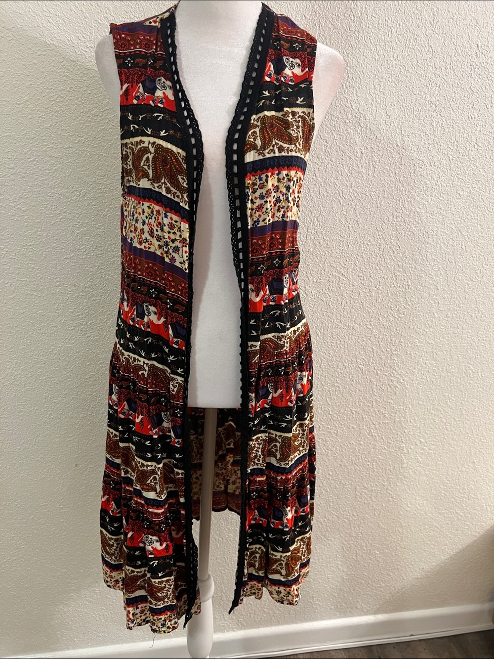 Monteau Multicolor Printed Open Cardigan with Black Crochet Trim